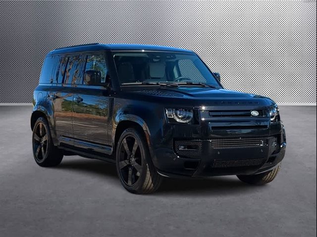 2025 Land Rover Defender X-Dynamic SE