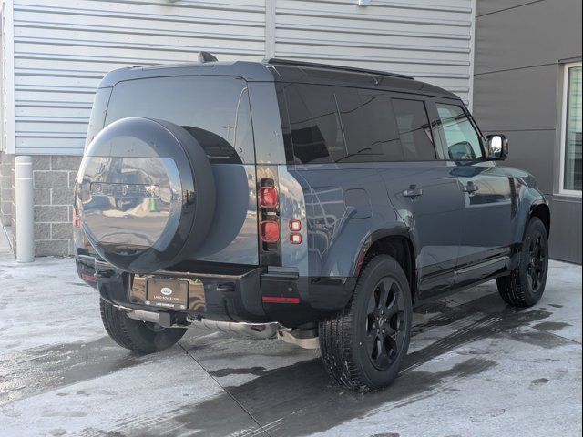 2025 Land Rover Defender X-Dynamic SE