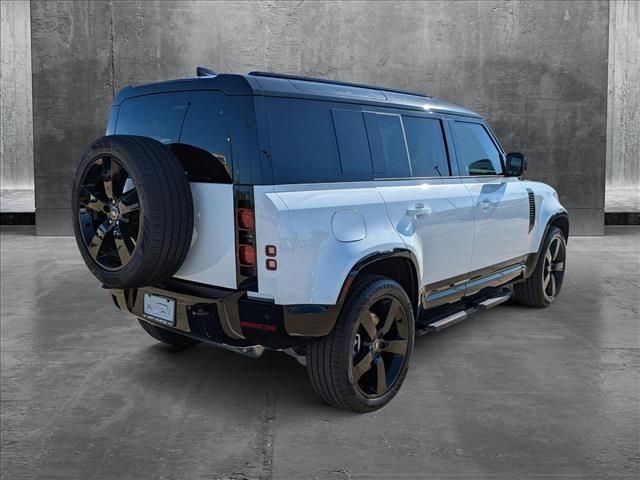 2025 Land Rover Defender X-Dynamic SE