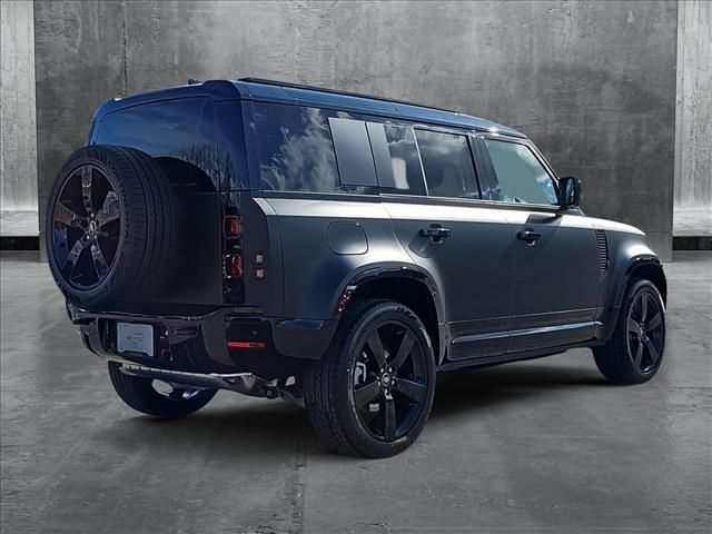 2025 Land Rover Defender X-Dynamic SE