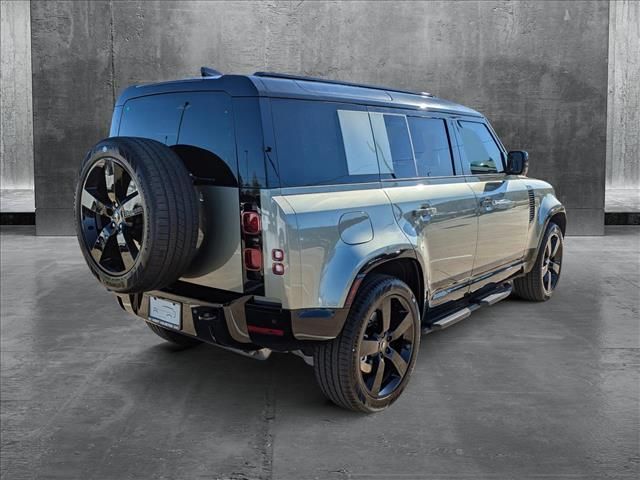 2025 Land Rover Defender X-Dynamic SE