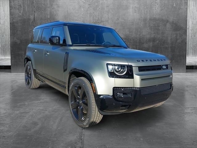 2025 Land Rover Defender X-Dynamic SE