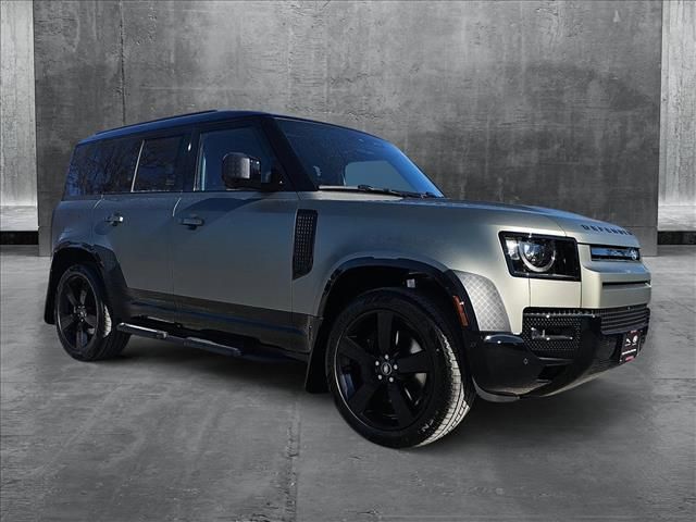 2025 Land Rover Defender X-Dynamic SE