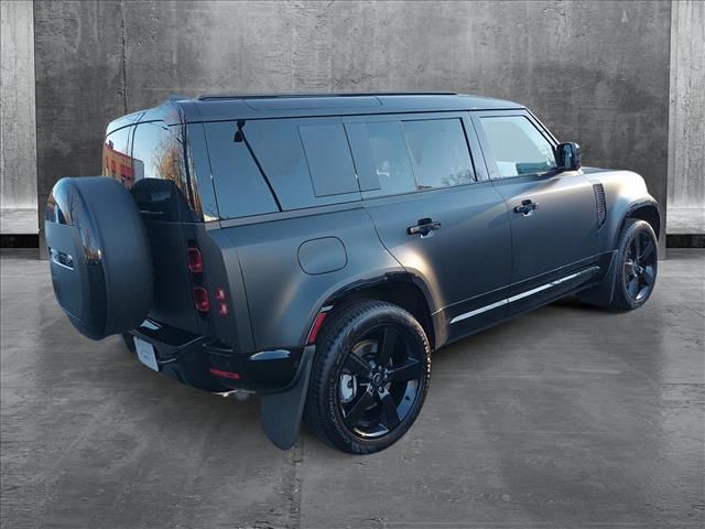 2025 Land Rover Defender X-Dynamic SE