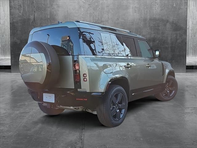 2025 Land Rover Defender X-Dynamic SE