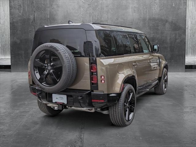 2025 Land Rover Defender X-Dynamic SE