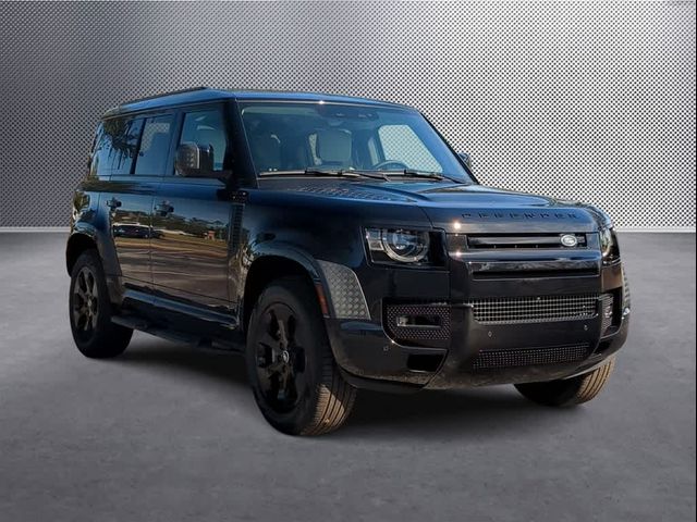 2025 Land Rover Defender X-Dynamic SE