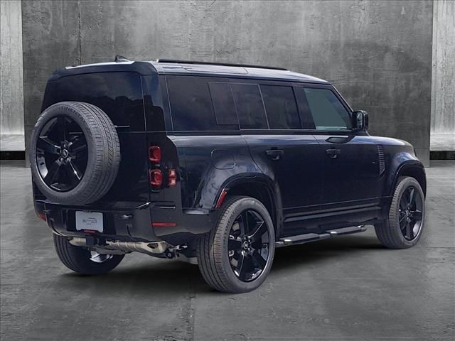 2025 Land Rover Defender X-Dynamic SE