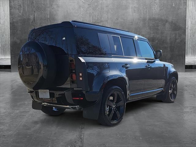 2025 Land Rover Defender X-Dynamic SE