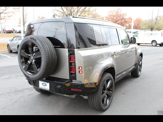 2025 Land Rover Defender X-Dynamic SE