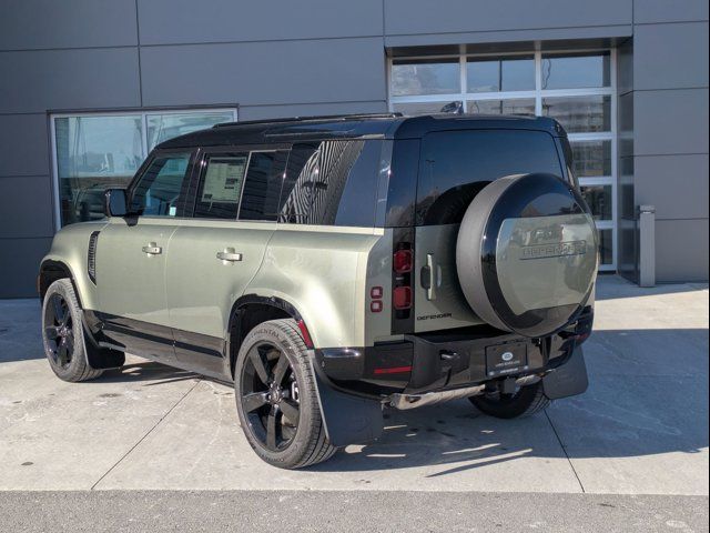 2025 Land Rover Defender X-Dynamic SE