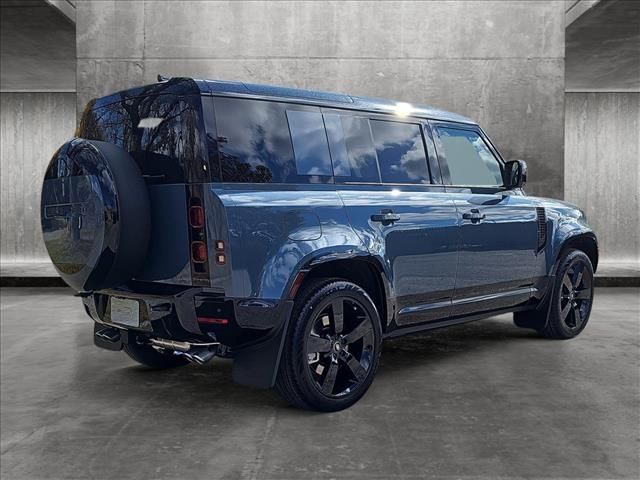 2025 Land Rover Defender X-Dynamic SE