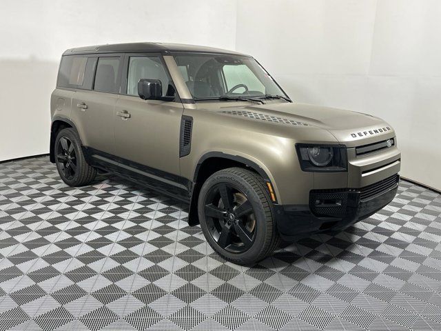 2025 Land Rover Defender X-Dynamic SE