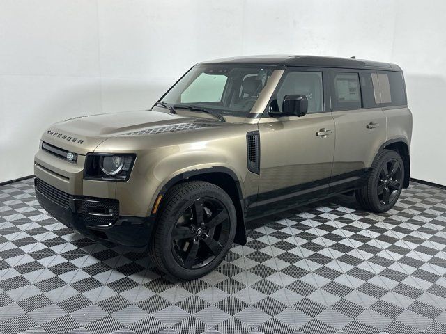 2025 Land Rover Defender X-Dynamic SE