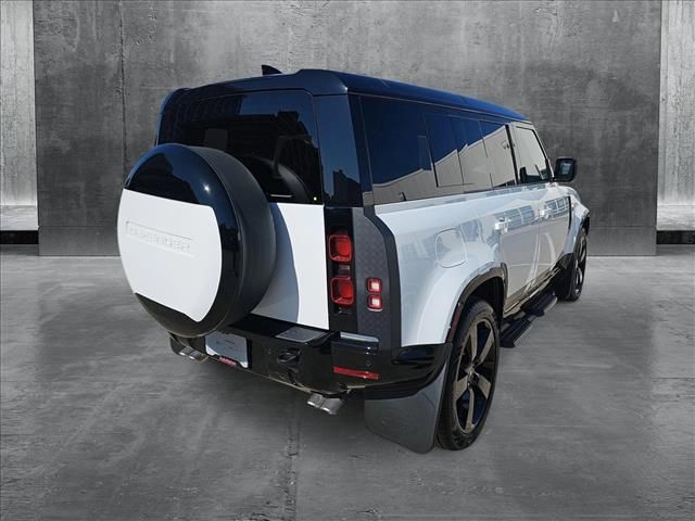 2025 Land Rover Defender X-Dynamic SE