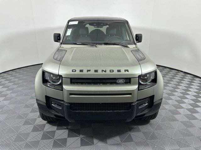 2025 Land Rover Defender X-Dynamic SE