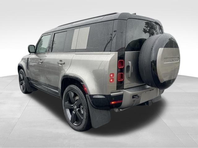 2025 Land Rover Defender X-Dynamic SE