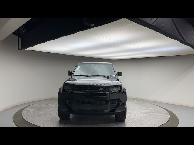 2025 Land Rover Defender X-Dynamic SE