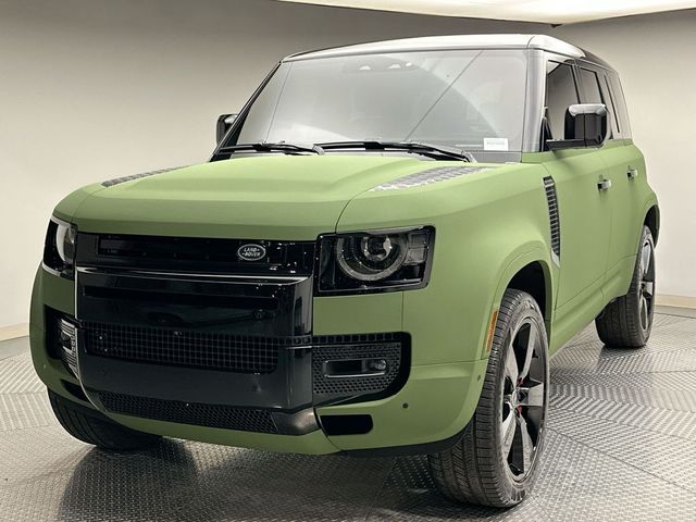 2025 Land Rover Defender X-Dynamic SE