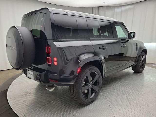 2025 Land Rover Defender X-Dynamic SE