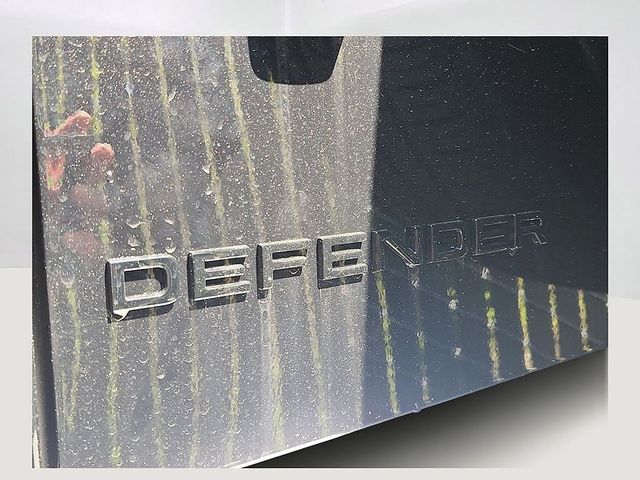 2025 Land Rover Defender S