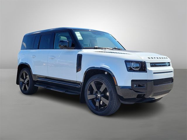 2025 Land Rover Defender X-Dynamic SE