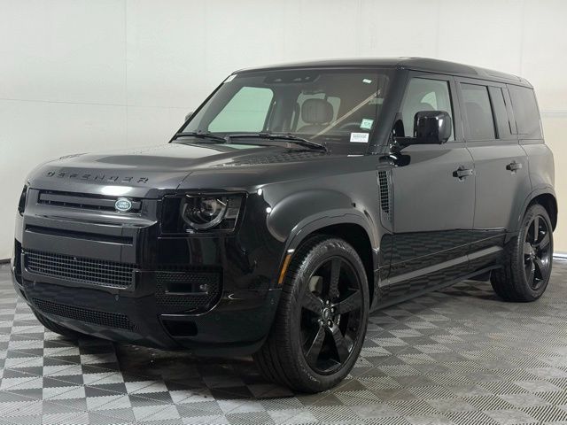 2025 Land Rover Defender V8