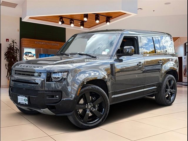 2025 Land Rover Defender V8