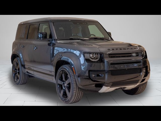 2025 Land Rover Defender V8