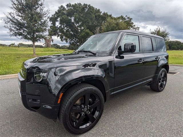 2025 Land Rover Defender V8