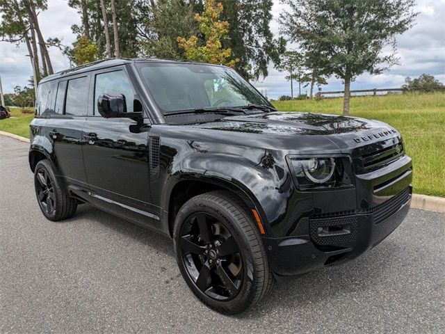 2025 Land Rover Defender V8