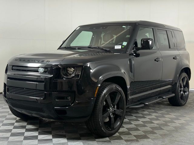 2025 Land Rover Defender V8