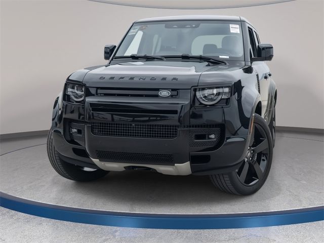 2025 Land Rover Defender V8