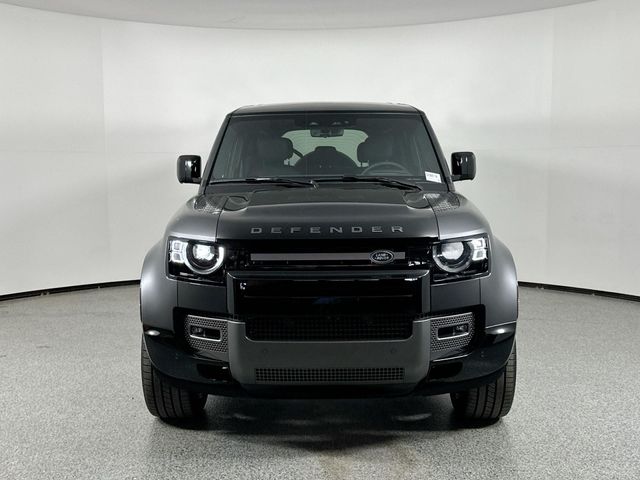 2025 Land Rover Defender V8