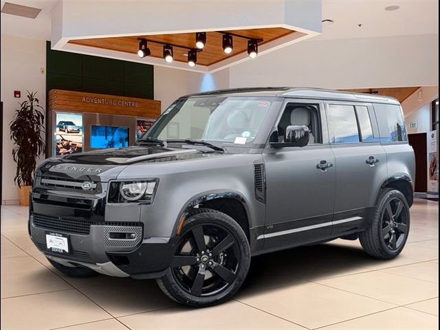 2025 Land Rover Defender V8