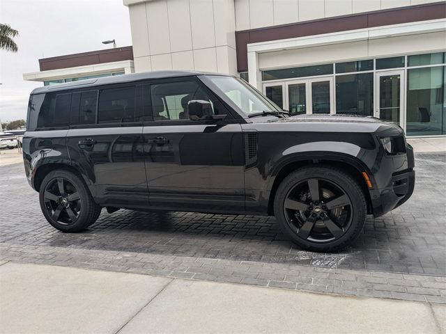 2025 Land Rover Defender V8