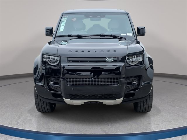 2025 Land Rover Defender V8
