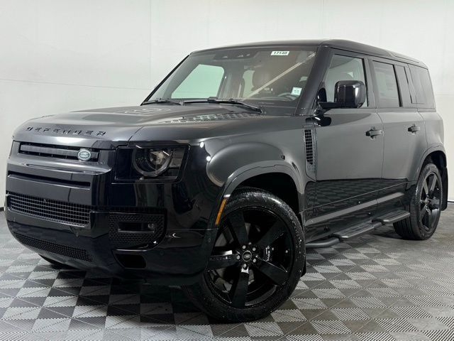 2025 Land Rover Defender V8