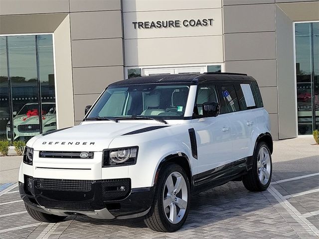 2025 Land Rover Defender X-Dynamic SE