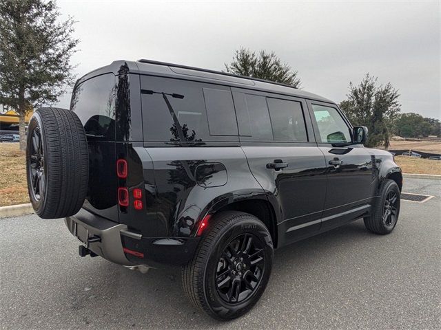 2025 Land Rover Defender X-Dynamic SE