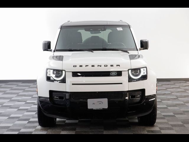 2025 Land Rover Defender X-Dynamic SE