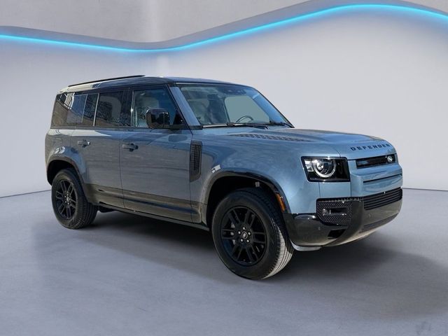 2025 Land Rover Defender X-Dynamic SE