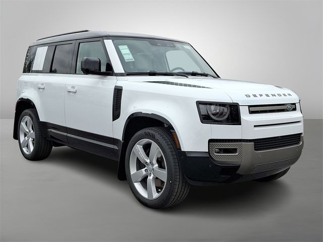 2025 Land Rover Defender X-Dynamic SE