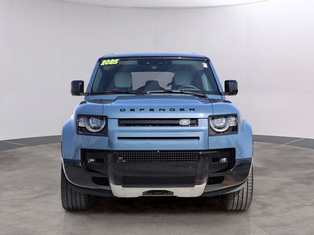2025 Land Rover Defender X-Dynamic SE