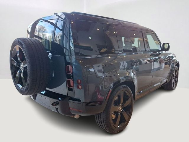 2025 Land Rover Defender X-Dynamic SE