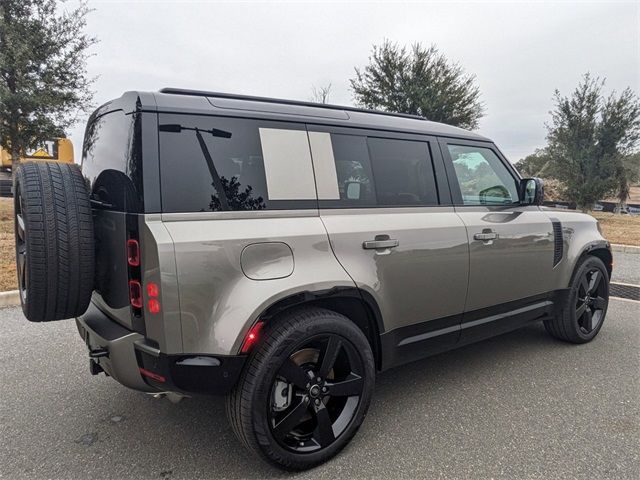 2025 Land Rover Defender X-Dynamic SE