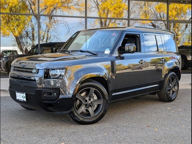 2025 Land Rover Defender X-Dynamic SE