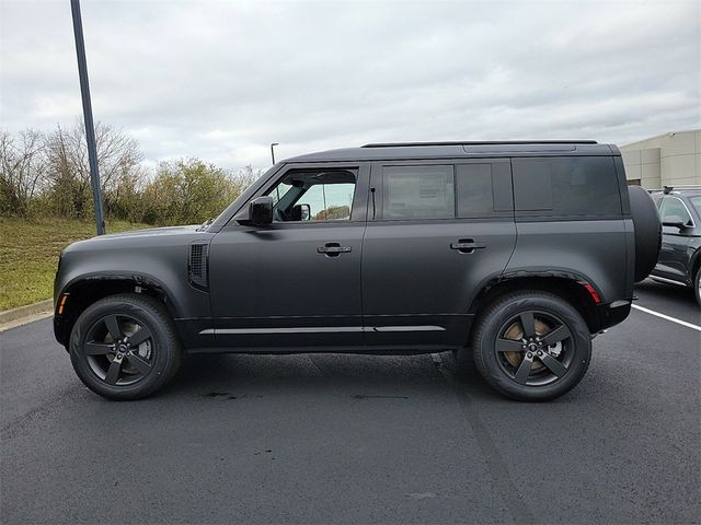 2025 Land Rover Defender X-Dynamic SE