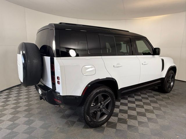 2025 Land Rover Defender X-Dynamic SE