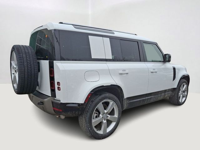 2025 Land Rover Defender X-Dynamic SE